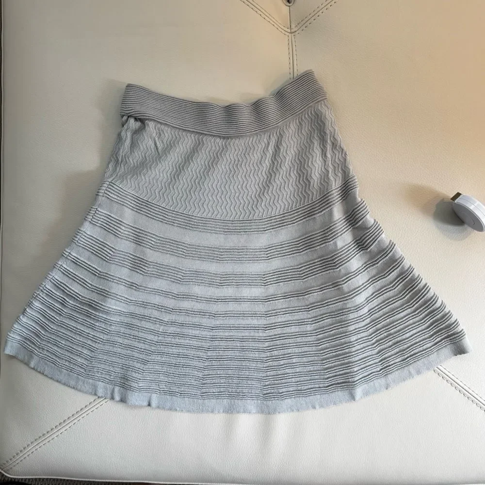 Yargici Textured Knitted Women's Skirt in a grayish blue Size 4